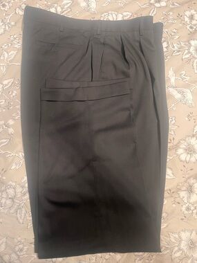 Louis  Raphael men’s Classic Black Dress Pants, like new size 40/32